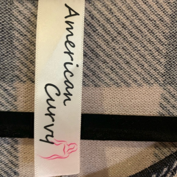 American Curvy black taupe checked sweater. 2x - Picture 3 of 3